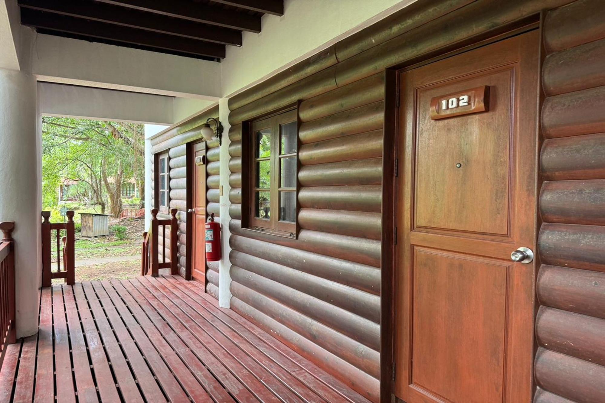 Royal Ping Garden And Resort Mae Taeng Bagian luar foto